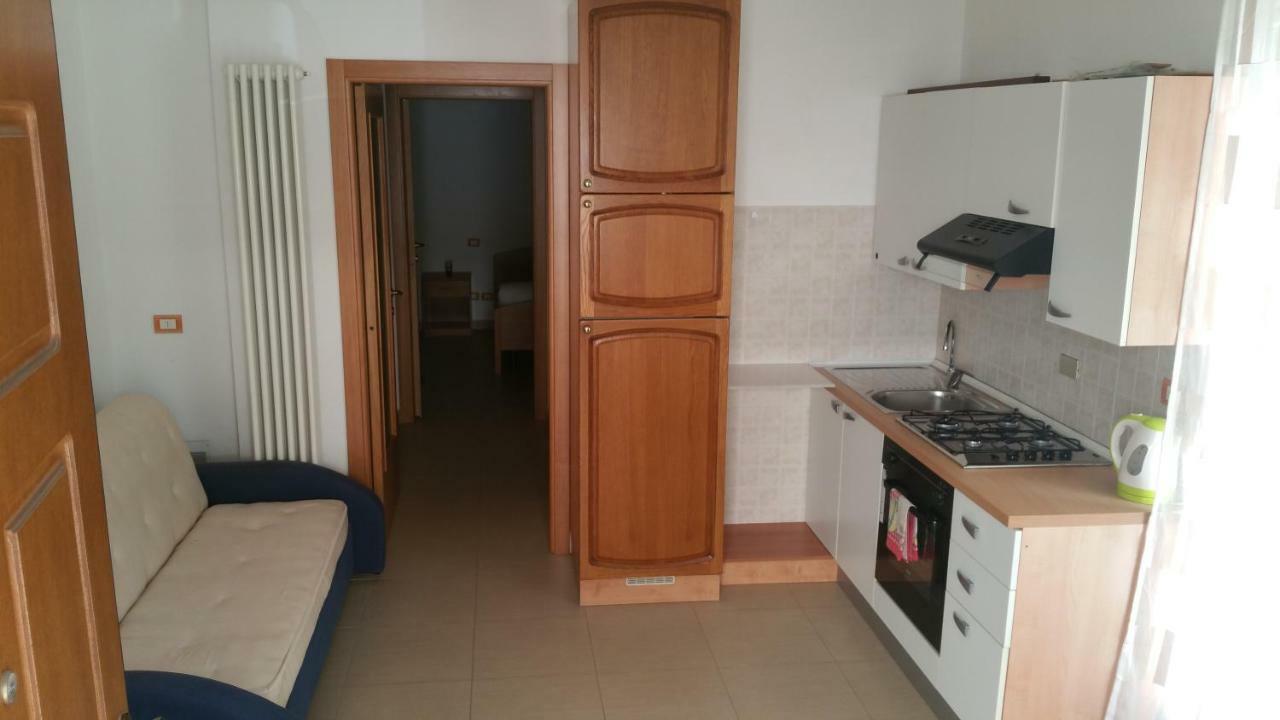 Appartamento Piano Terra San Benedetto del Tronto Buitenkant foto