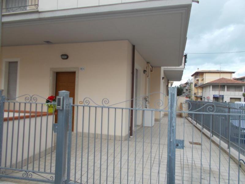 Appartamento Piano Terra San Benedetto del Tronto Buitenkant foto