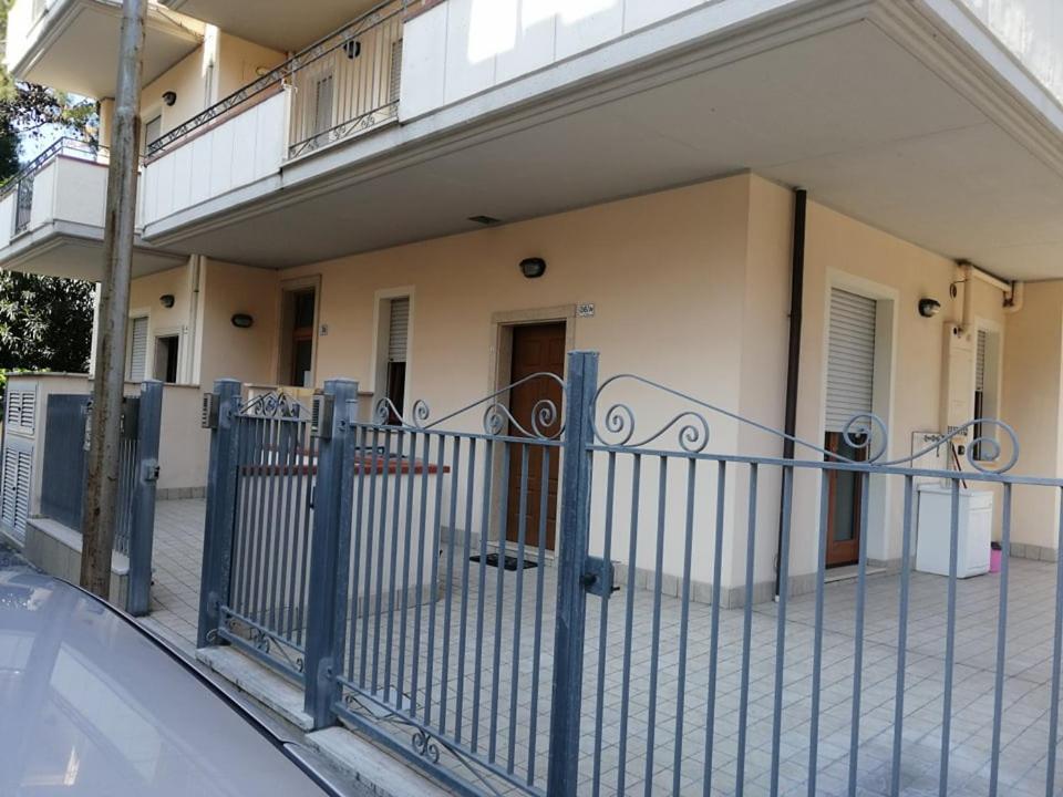 Appartamento Piano Terra San Benedetto del Tronto Buitenkant foto